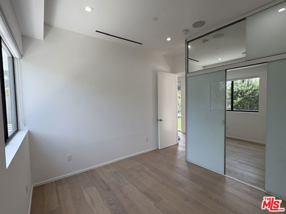 4338 Huntley Avenue Property Photo 26