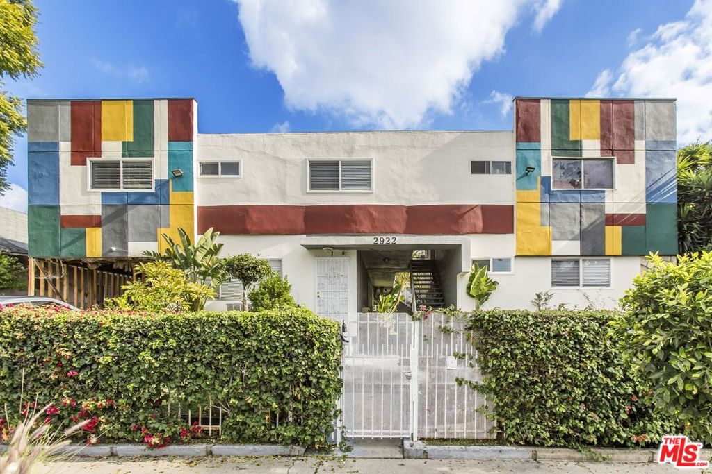 2922 S Budlong Avenue 7 Property Photo 1