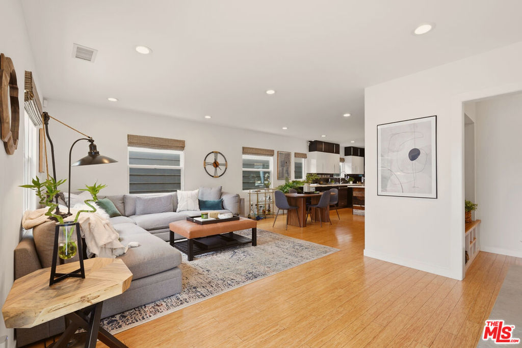 12531 Mitchell Avenue Property Photo 8