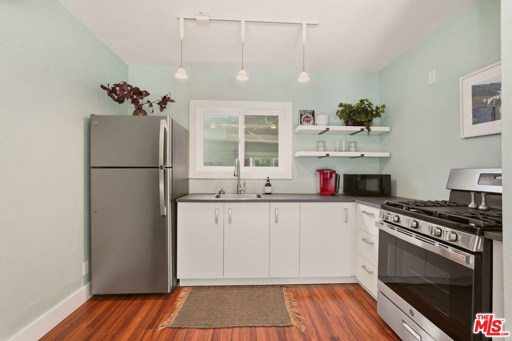 12531 Mitchell Avenue Property Photo 27