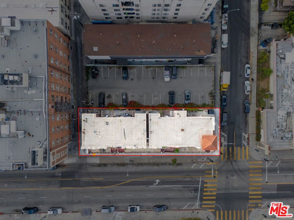 2214 W 8th Street Property Photo 5