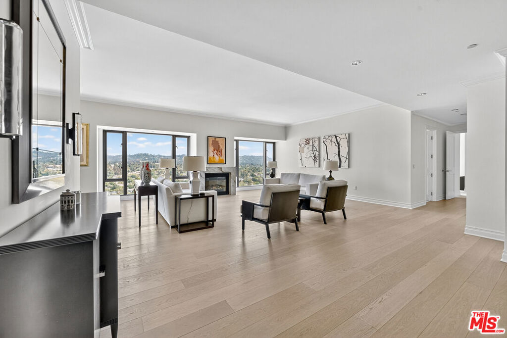 10727 Wilshire Boulevard 1802 Property Photo 25