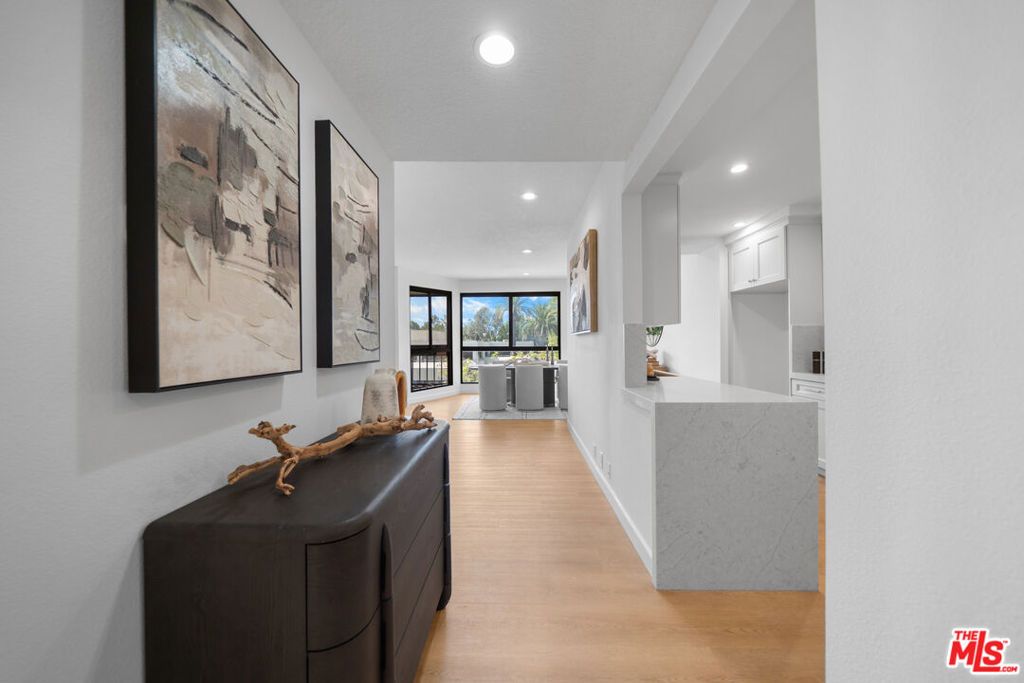 4477 Wilshire Boulevard 308 Property Photo 14
