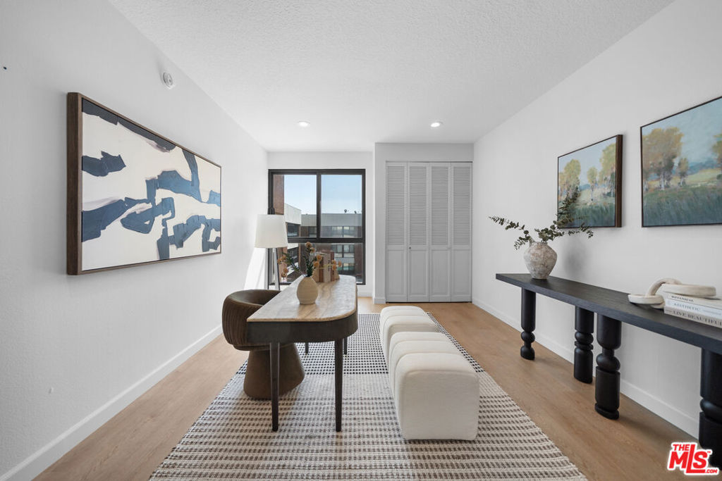 4477 Wilshire Boulevard 308 Property Photo 18