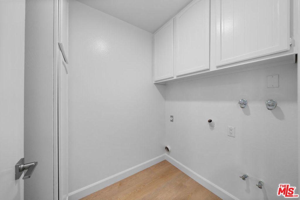 4477 Wilshire Boulevard 308 Property Photo 35