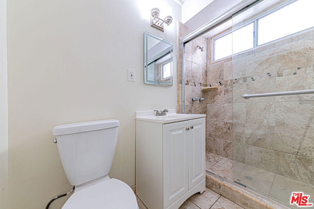 1475 Venice Boulevard Property Photo 25
