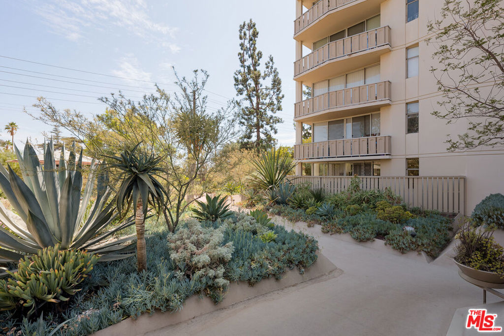 4455 Los Feliz Boulevard 207 Property Photo 22