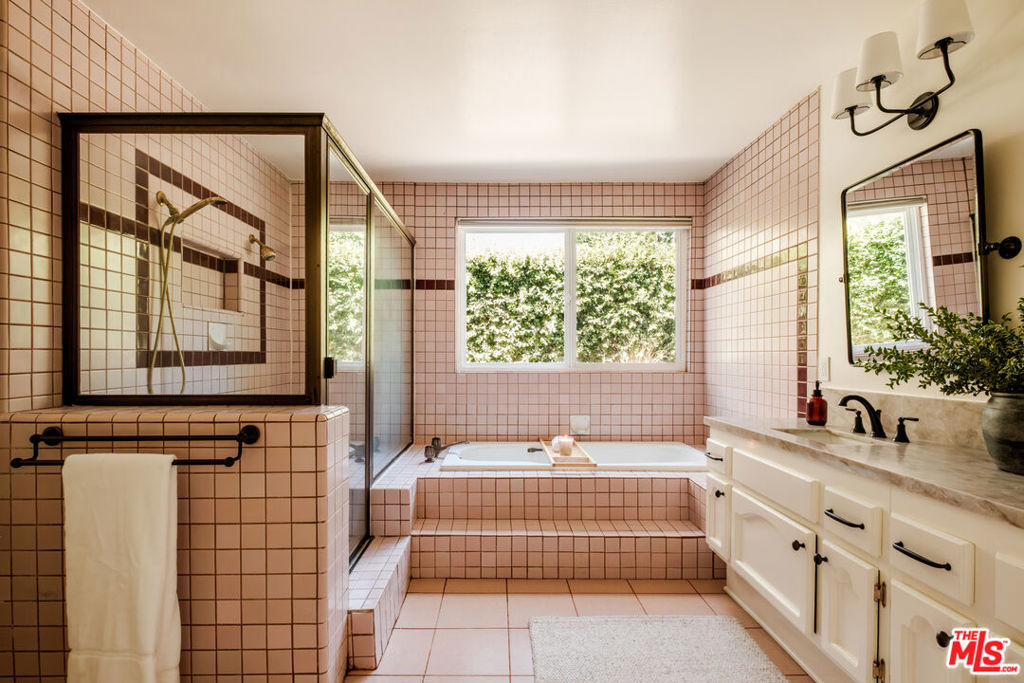 5744 Hempstead Drive Property Photo 33