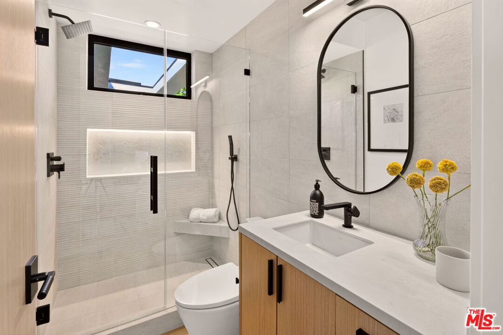 12035 Navy Street Property Photo 30
