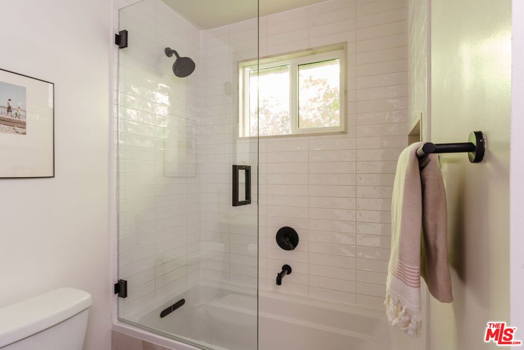 5308 Range View Avenue Property Photo 24