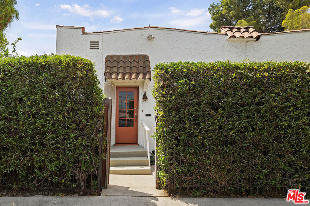 9202 National Boulevard Property Photo 1