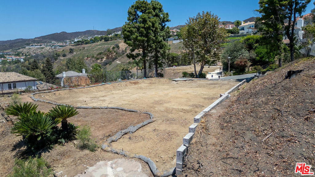 16748 Monte Hermoso Drive Property Photo 10