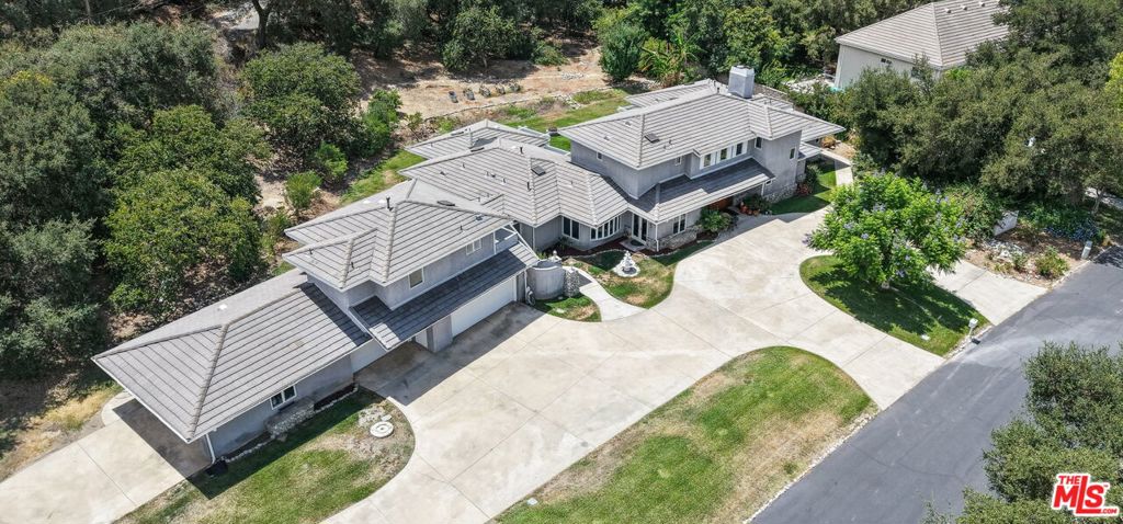 28342 Shadowland Circle Property Photo 3
