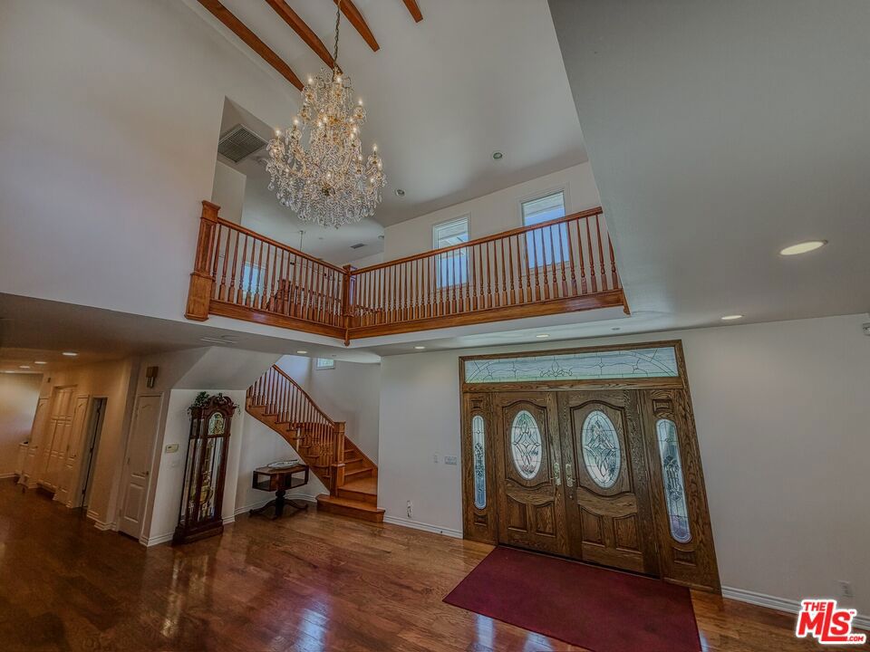 28342 Shadowland Circle Property Photo 4