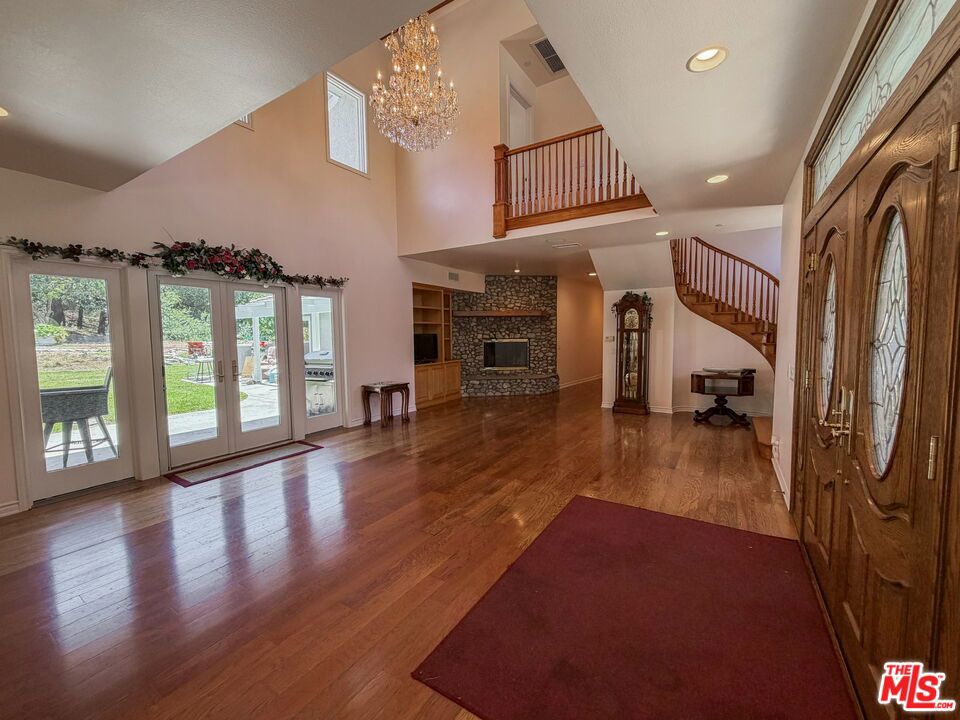 28342 Shadowland Circle Property Photo 5