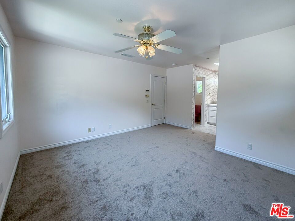 28342 Shadowland Circle Property Photo 11