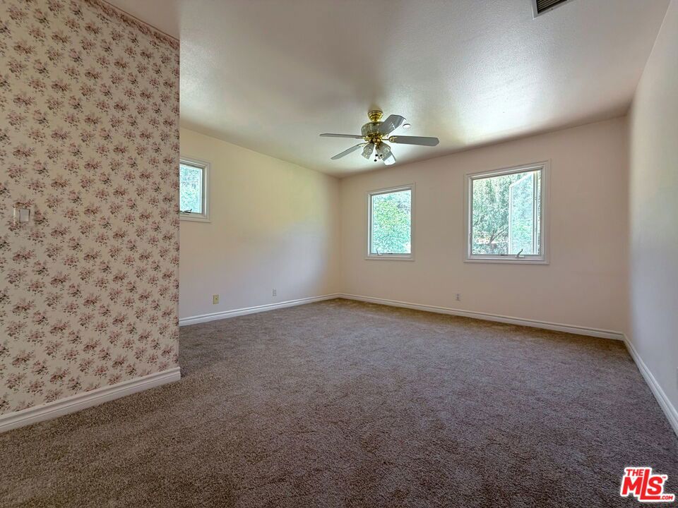 28342 Shadowland Circle Property Photo 12