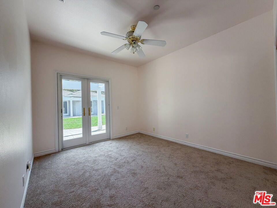 28342 Shadowland Circle Property Photo 25