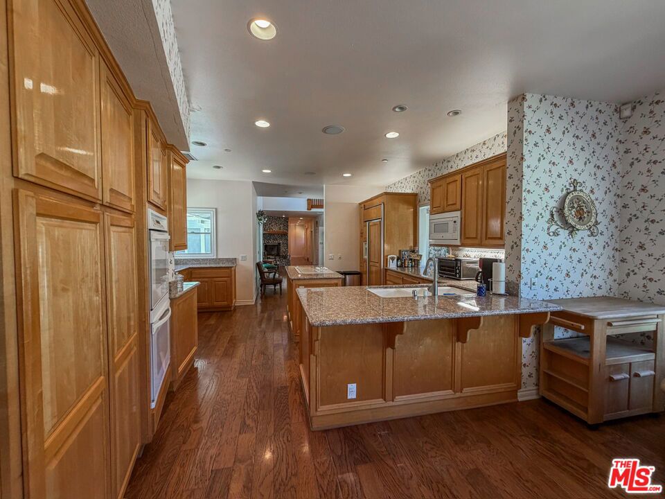 28342 Shadowland Circle Property Photo 34