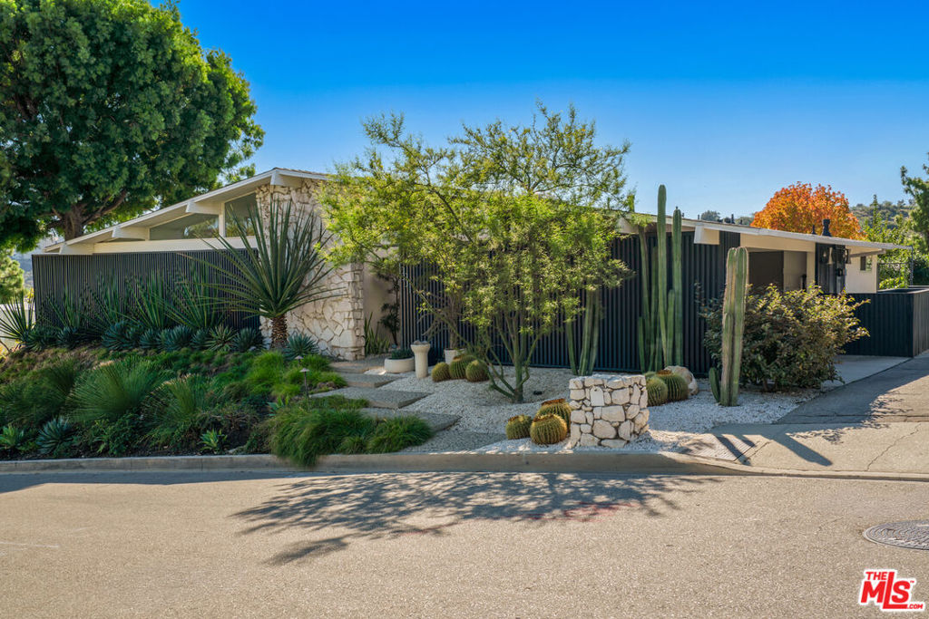 1331 Casiano Road Property Photo 1