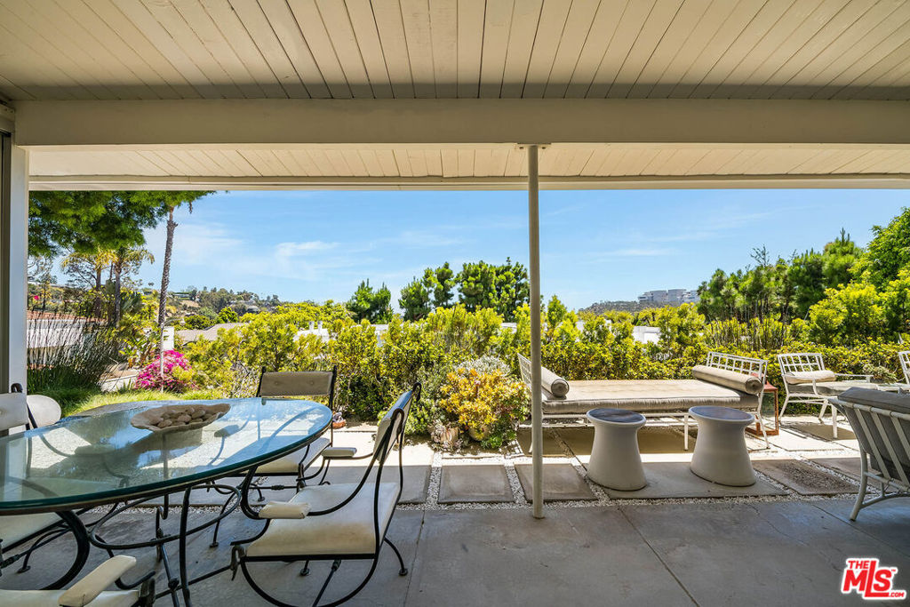 1331 Casiano Road Property Photo 4