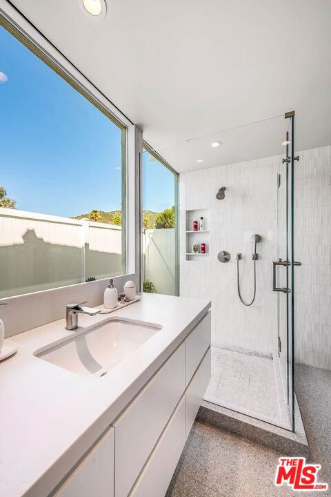 1331 Casiano Road Property Photo 26