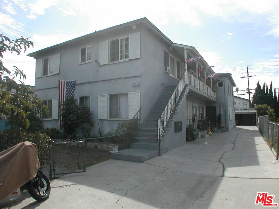 833 N Kingsley Drive 4 Property Photo 1