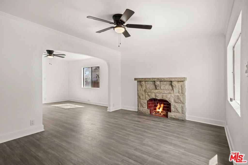 1333 W 57th Street Property Photo 4