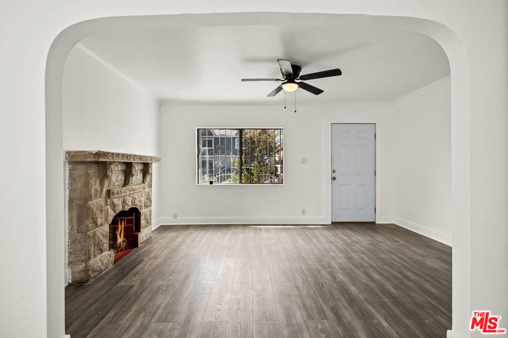 1333 W 57th Street Property Photo 5