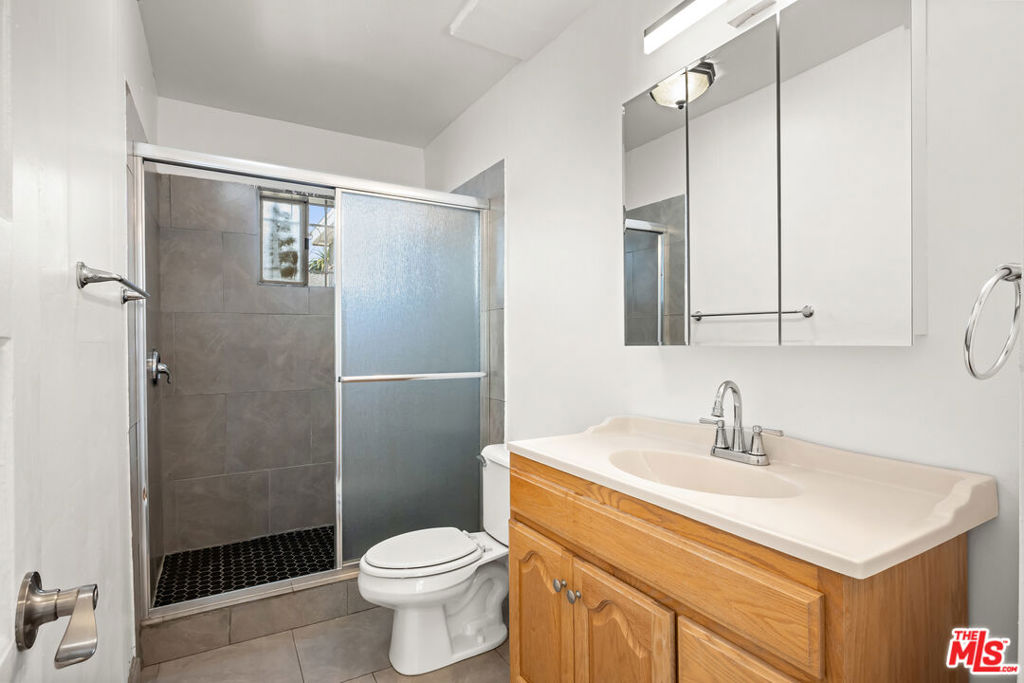 1333 W 57th Street Property Photo 15