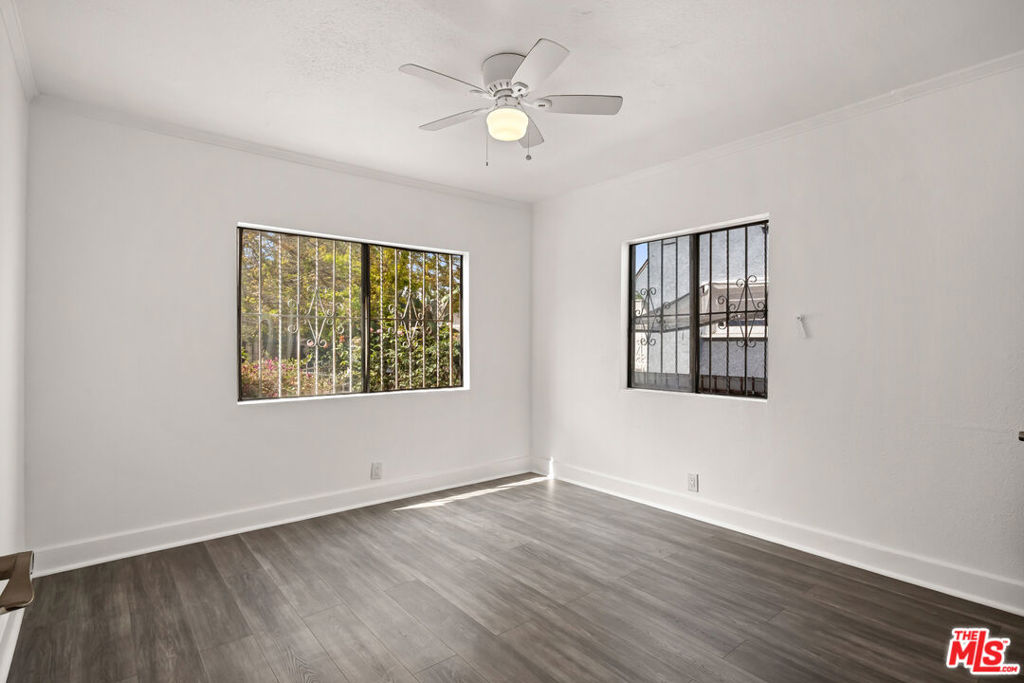 1333 W 57th Street Property Photo 16