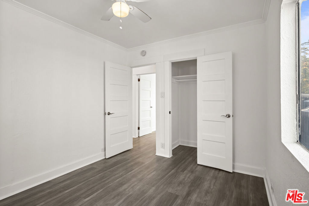1333 W 57th Street Property Photo 19