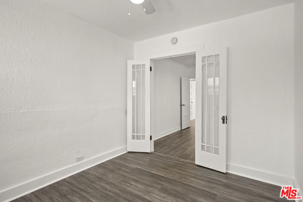 1333 W 57th Street Property Photo 21