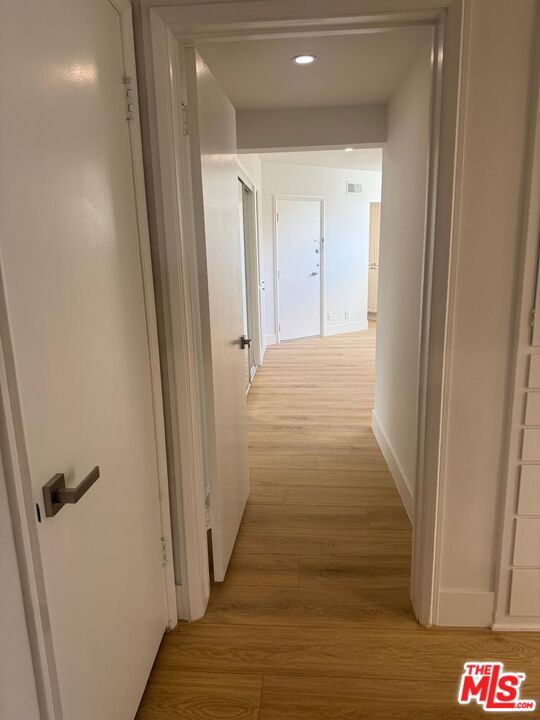 223 S Lasky Drive Property Photo 10