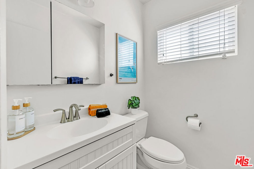15006 Burin Avenue Property Photo 25