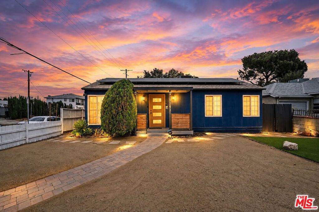 11143 Califa Street Property Photo 1
