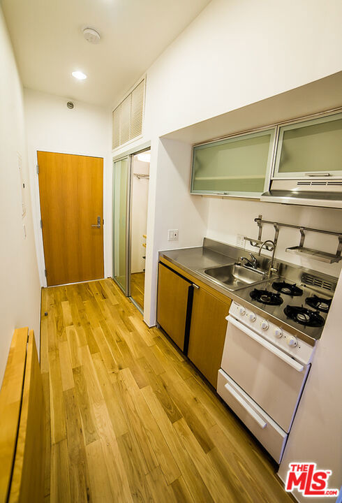 8 Brooks Avenue Property Photo 18
