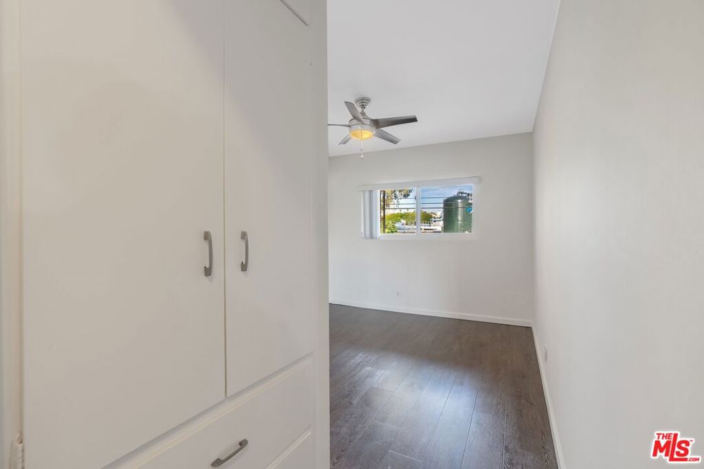 1301 S Saltair Avenue 2 Property Photo 5
