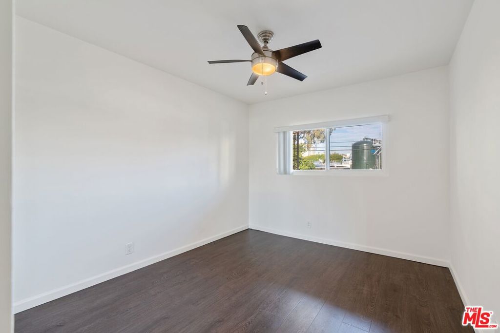 1301 S Saltair Avenue 2 Property Photo 6