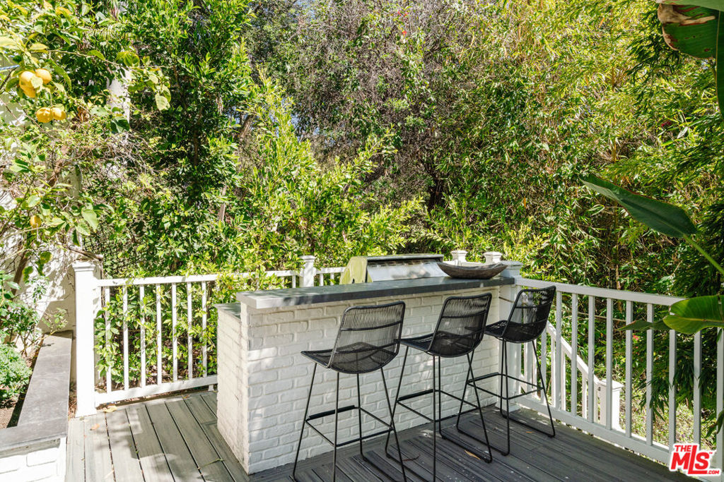 1226 Monument Street Property Photo 24