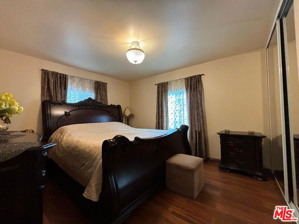 6550 Van Noord Avenue Property Photo 17