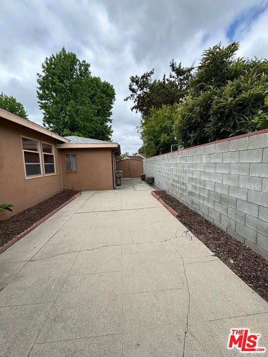 6550 Van Noord Avenue Property Photo 33