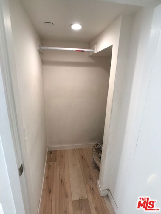 517 N Harvard Boulevard Property Photo 32