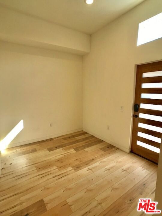 517 N Harvard Boulevard Property Photo 33