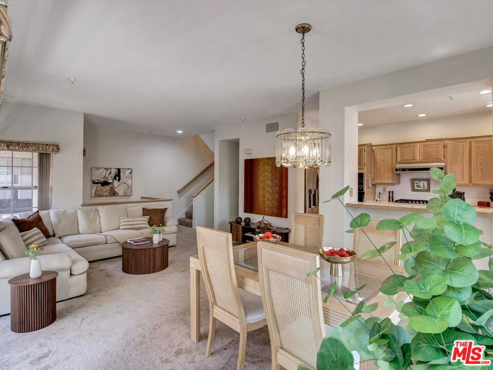 14063 Lemoli Avenue Property Photo 6