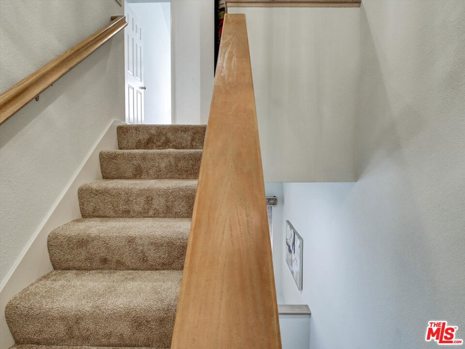 14063 Lemoli Avenue Property Photo 14