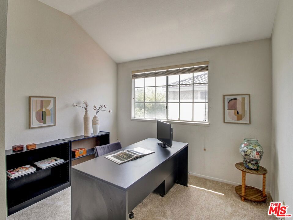 14063 Lemoli Avenue Property Photo 19