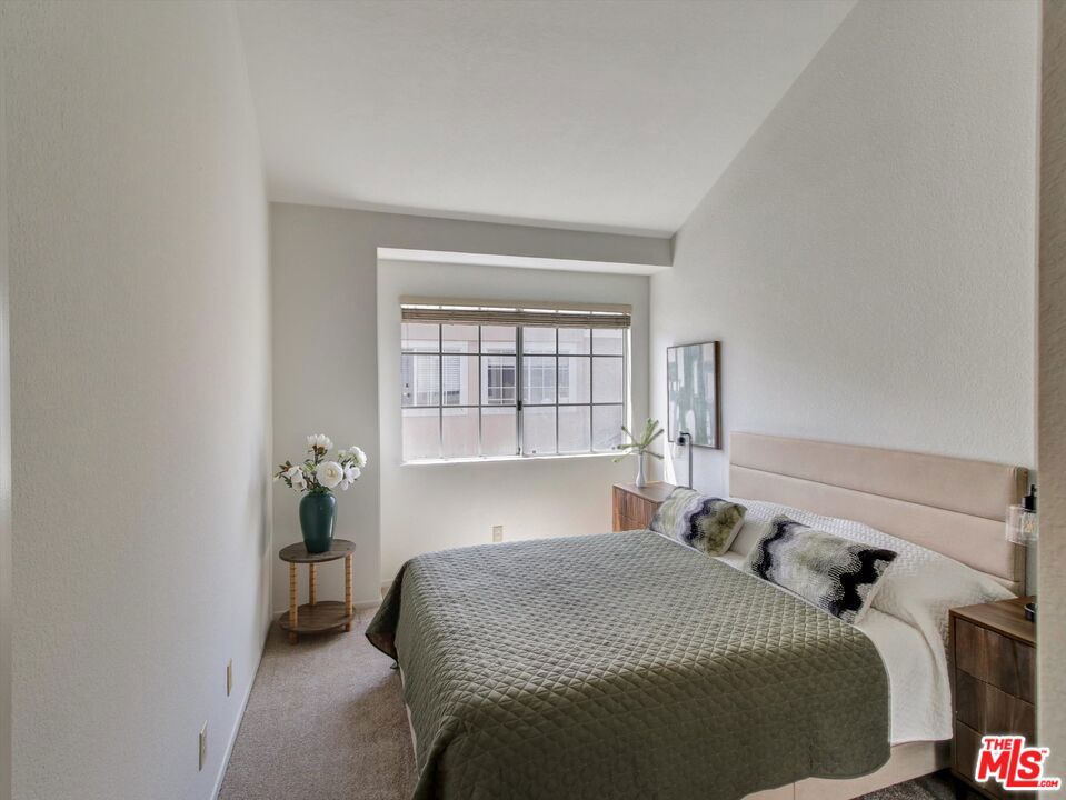 14063 Lemoli Avenue Property Photo 23