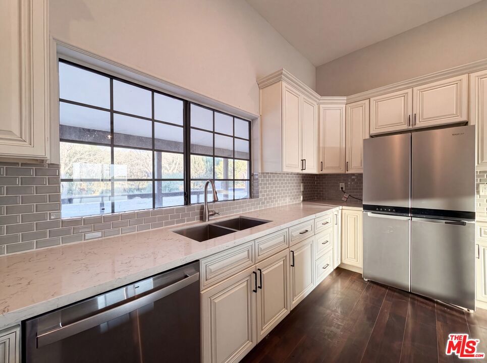 1401 60th Street Property Photo 7