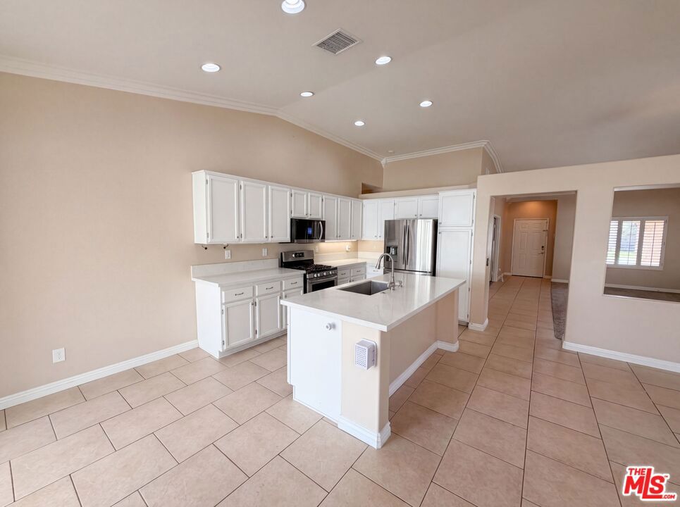 7102 Breno Place Property Photo 2